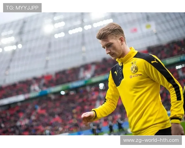 多特边路传中功成，前锋冷静推射破网——极致传控下的决胜之道